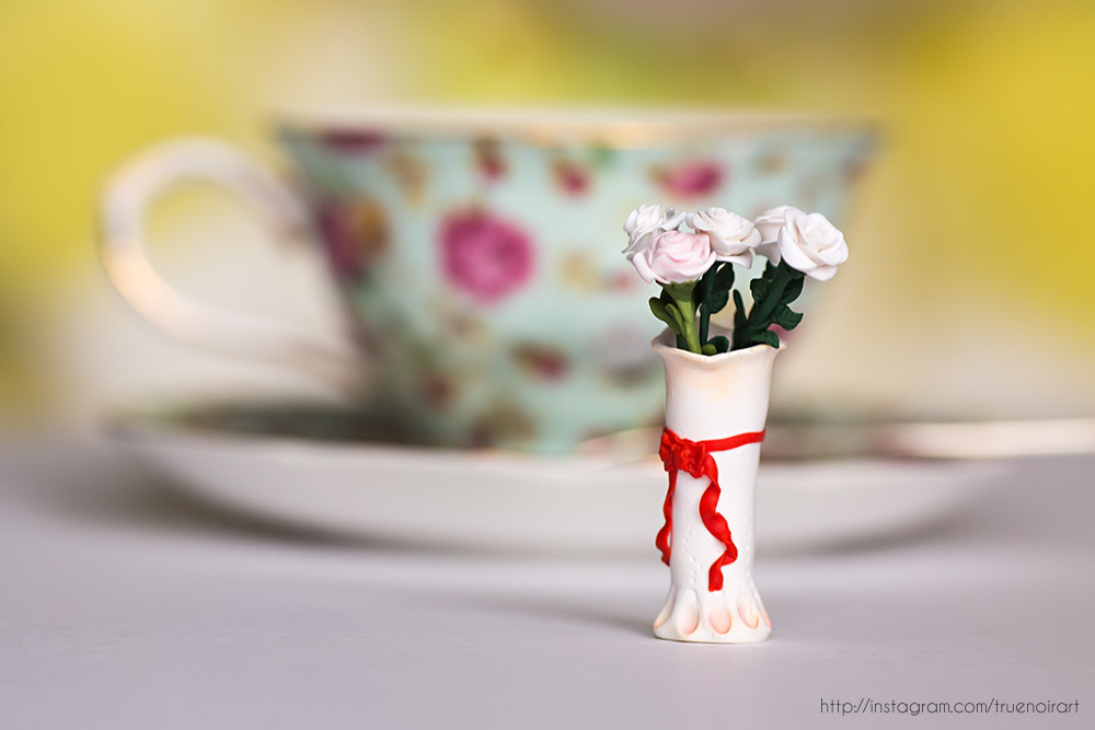 Miniature white roses, polymer clay 01